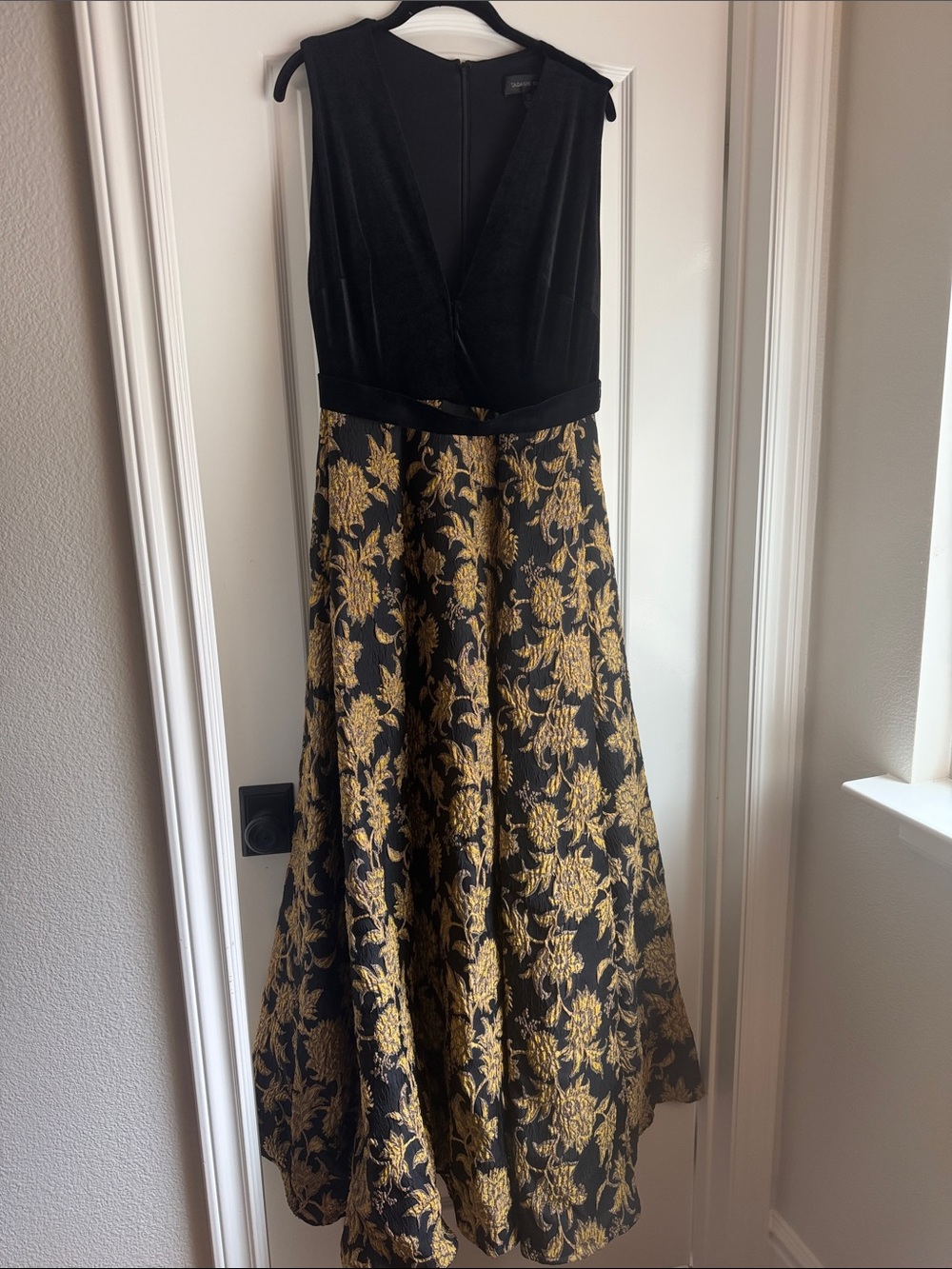 Tadashi Shoji - Black and Gold Floral A-Line Maxi Skirt